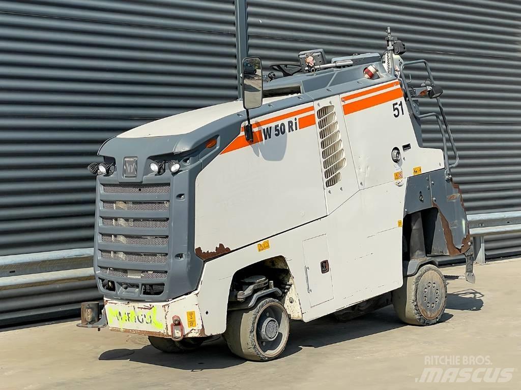 Wirtgen W 50 RI 아스팔트 콜드 밀링 기계
