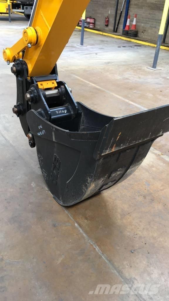 JCB 140X L SV 대형 굴삭기 29톤 이상