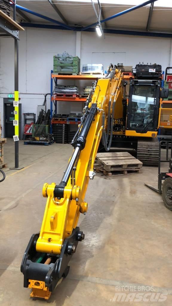 JCB 140X LC 대형 굴삭기 29톤 이상