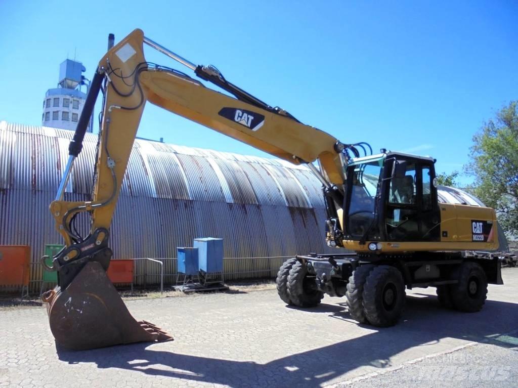 CAT M 322 D  휠 굴삭기