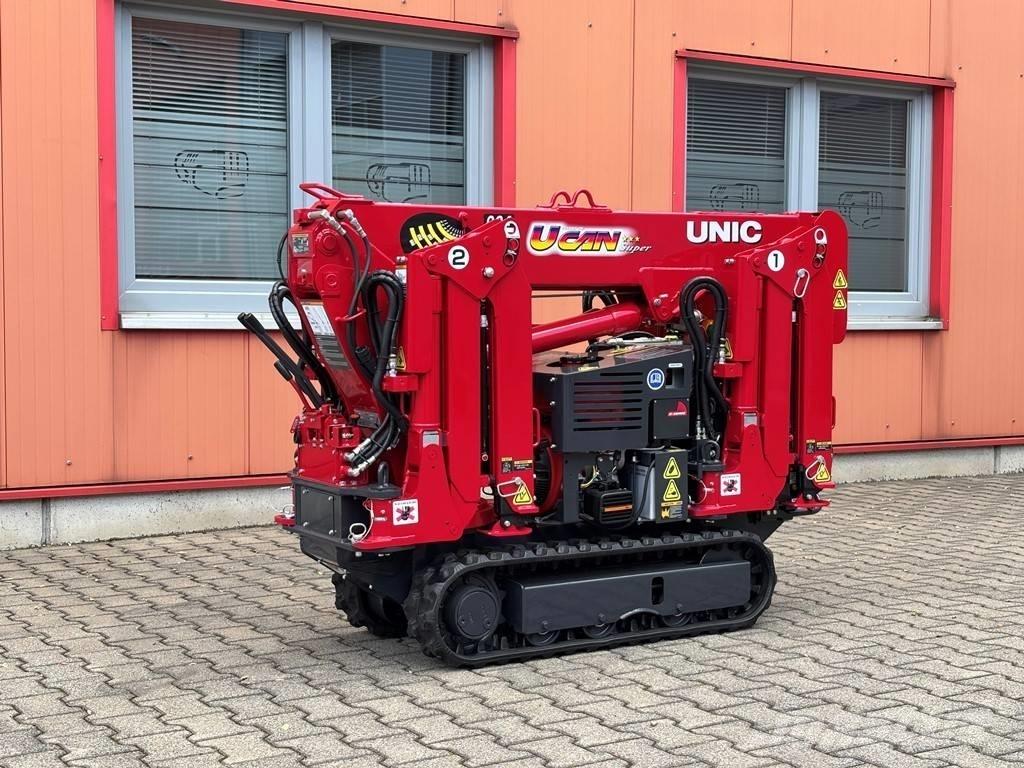 Unic URW-094 트랙 크레인