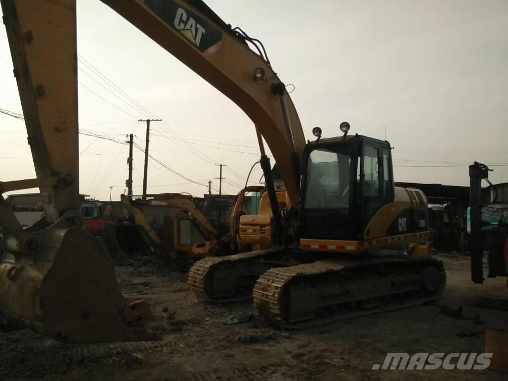 CAT 320 D 대형 굴삭기 29톤 이상
