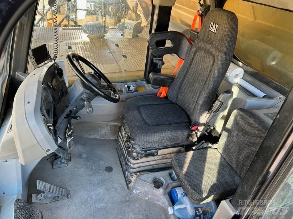 CAT 777F 연결식 홀러