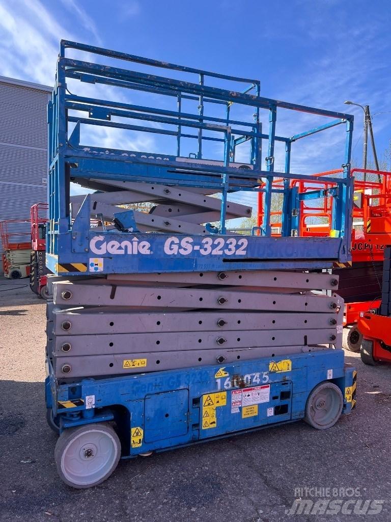Genie GS 3232 가위형 리프트