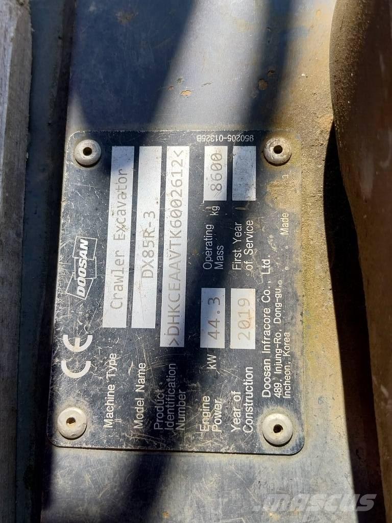 Doosan DX 85 R-3 중형굴삭기 7톤-28톤