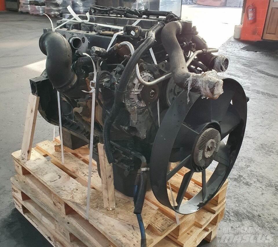 MAN D0834 220 hp 엔진