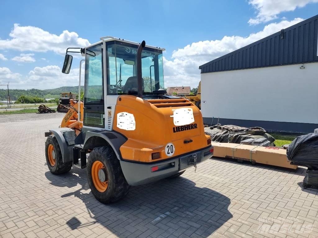 Liebherr L 506  휠로우더