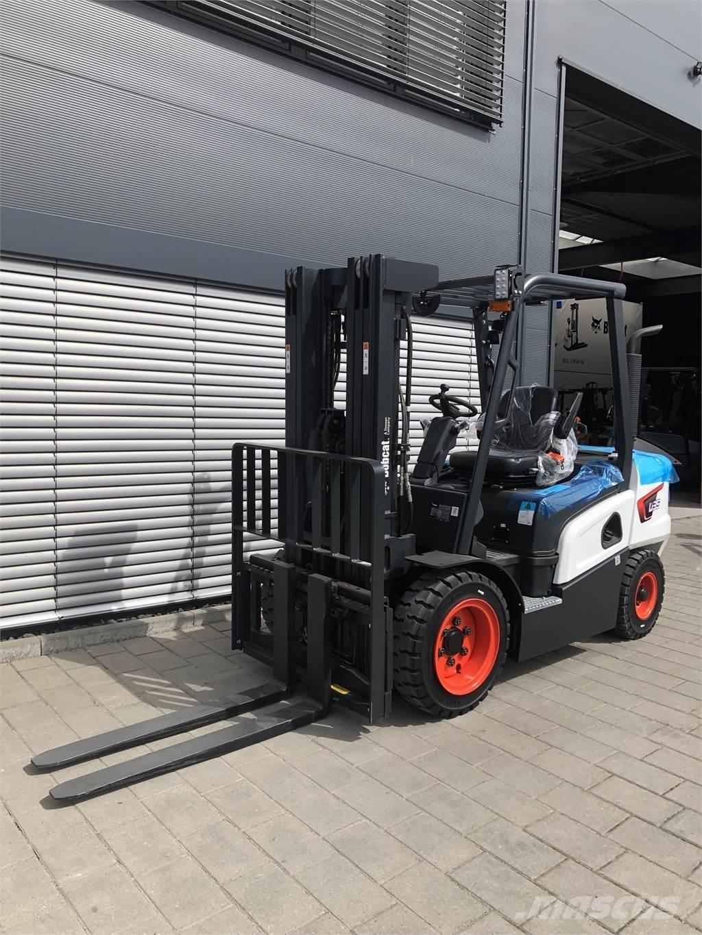 Bobcat D35NXS 디젤 지게차