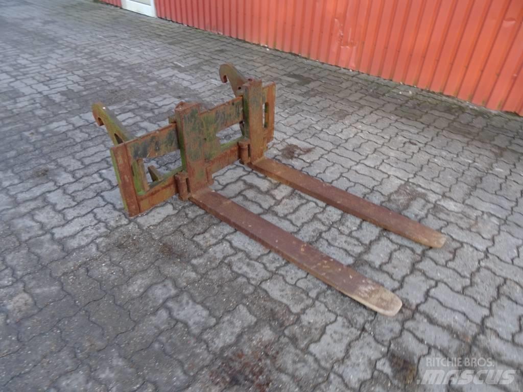 Volvo Pallegafler 지게차