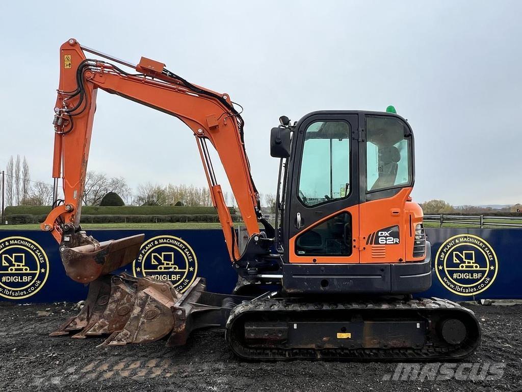 Doosan DX62R-3 특수 굴삭기