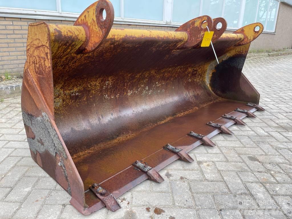 CAT Backhoe bucket 버켓