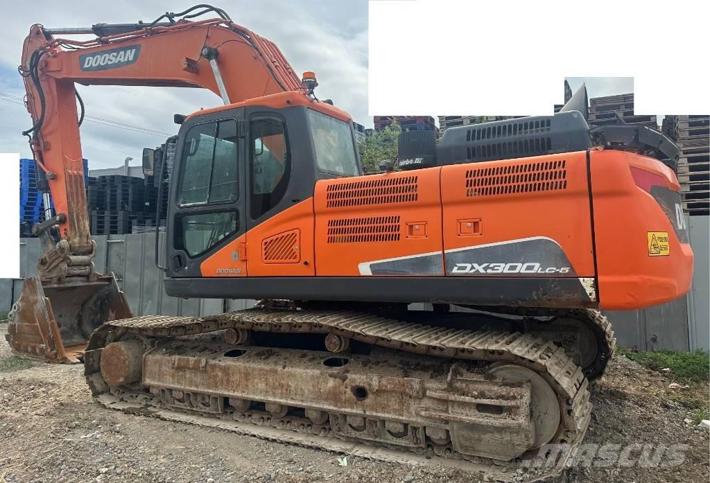 Doosan DX 300 LC-5 대형 굴삭기 29톤 이상