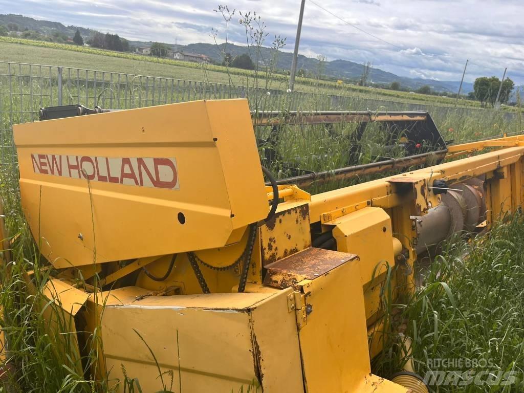 New Holland SOIA 4.4 콤바인 헤드