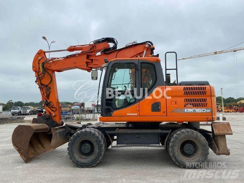 Doosan DX160W  휠 굴삭기