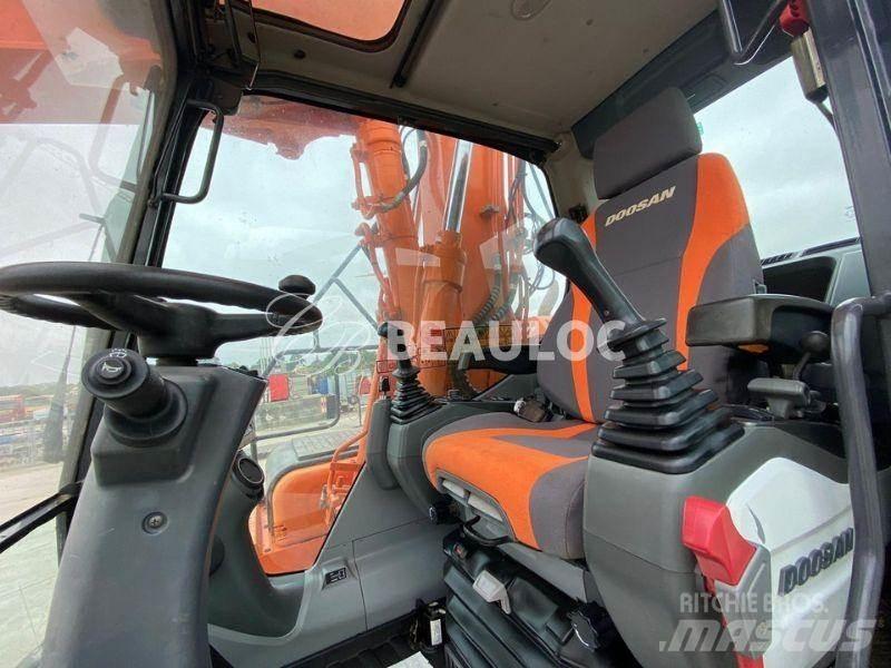 Doosan DX160W  휠 굴삭기