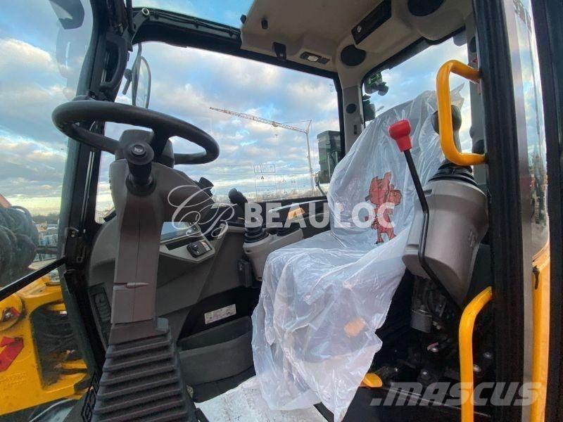 JCB HD 110 WT  휠 굴삭기