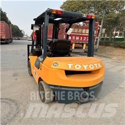 Toyota 62-7 FD N 30 디젤 지게차