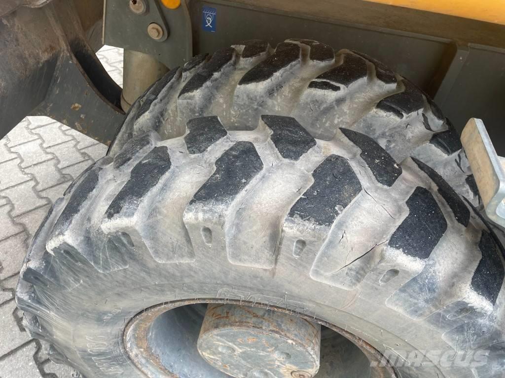 Liebherr A 918  휠 굴삭기