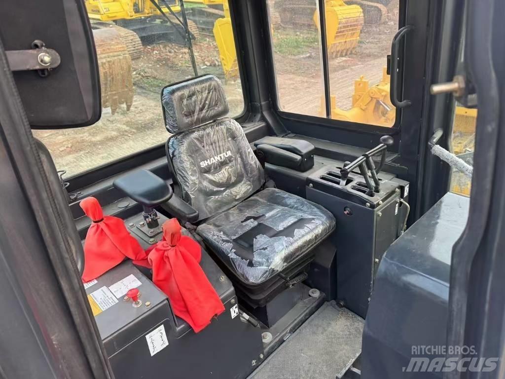 Shantui SD 22 크롤러 도저