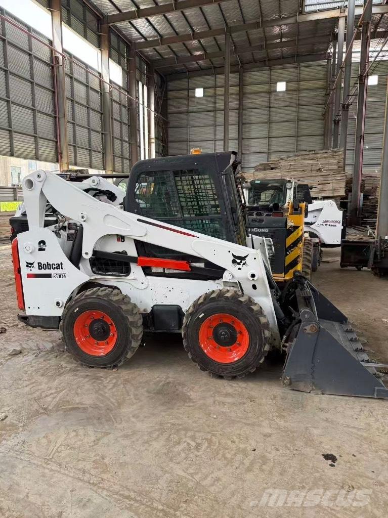 Bobcat S 770  스키드로더