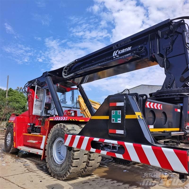 Kalmar DRF 450 리치 스태커
