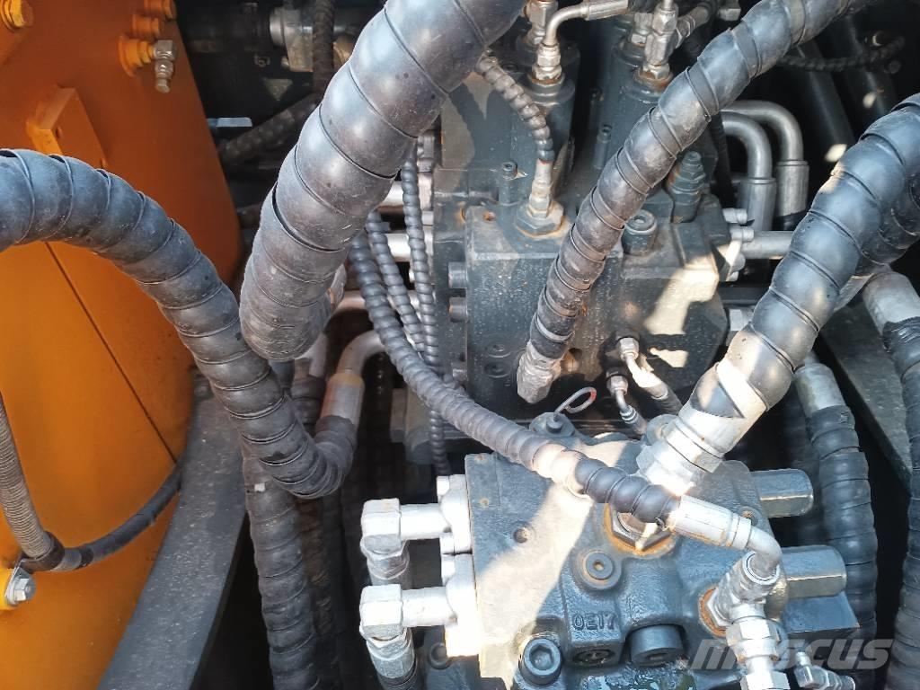 Hyundai R 220-9 S 대형 굴삭기 29톤 이상