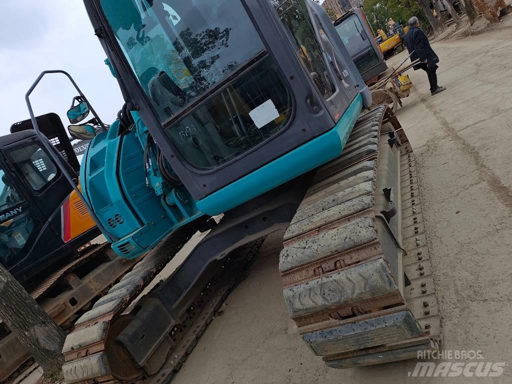Kobelco SK 135 SR 대형 굴삭기 29톤 이상