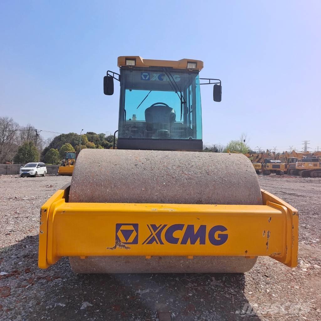 XCMG XS 203 J 싱글 드럼 롤러