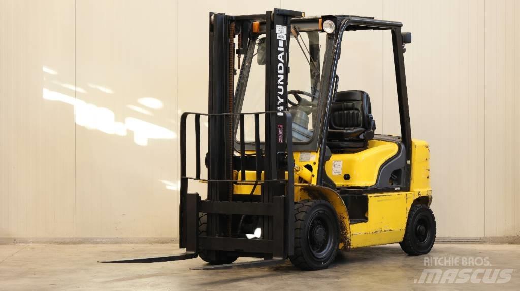 Hyundai 25 D-7 E 디젤 지게차