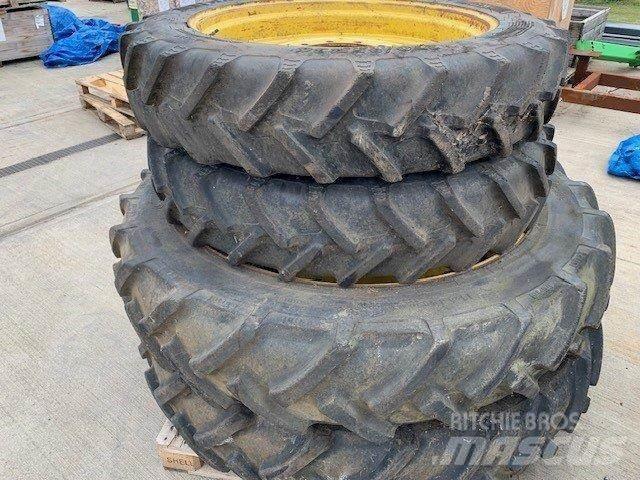  270/95R36 타이어, 휠 및 림