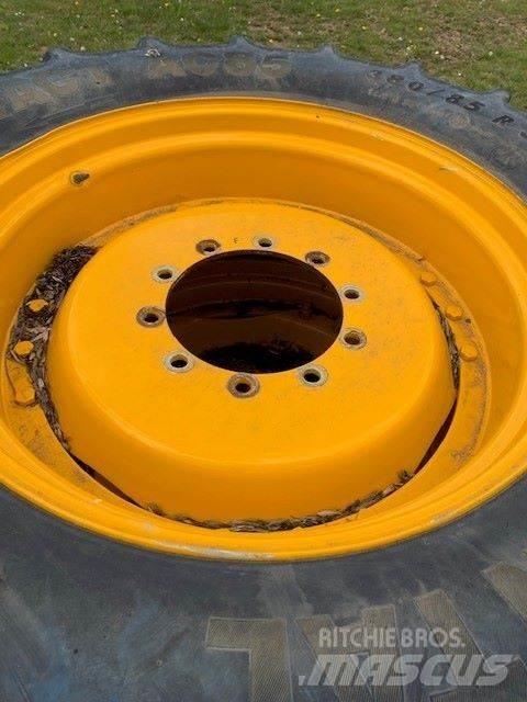  380/85R34 타이어, 휠 및 림