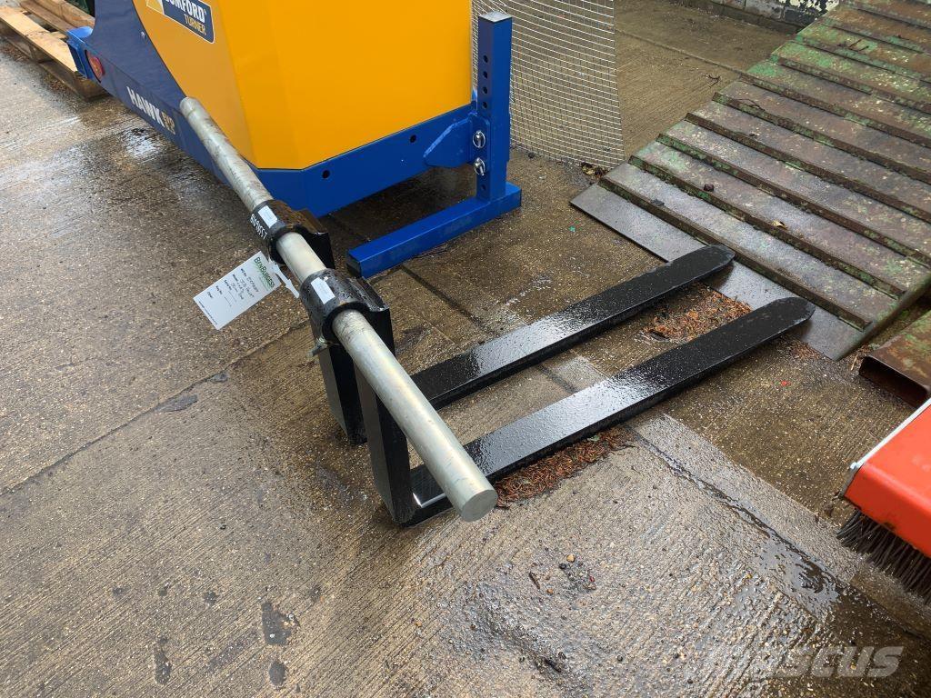  ATTACHMENTS 농업용 텔레 핸들러