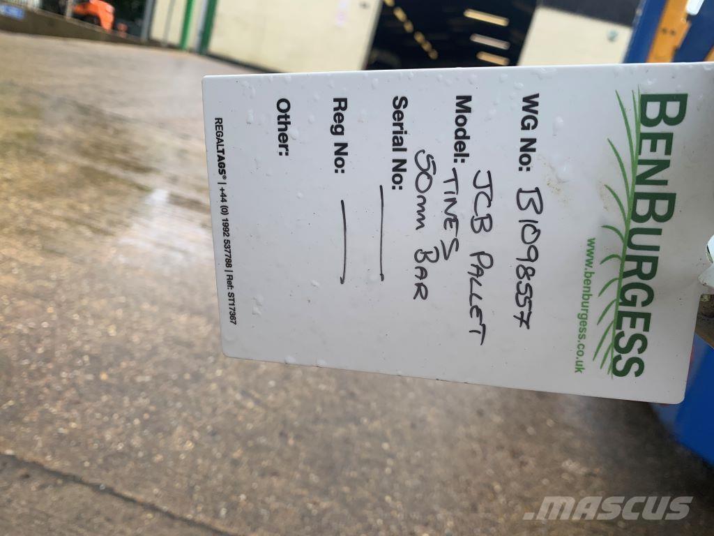  ATTACHMENTS 농업용 텔레 핸들러