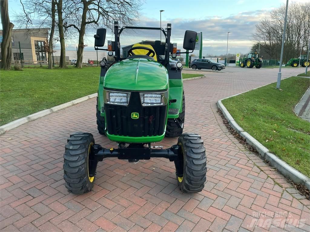 John Deere 2038R 소형 트랙터