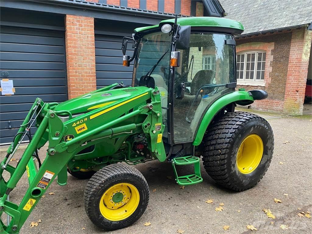 John Deere 4066R 소형 트랙터
