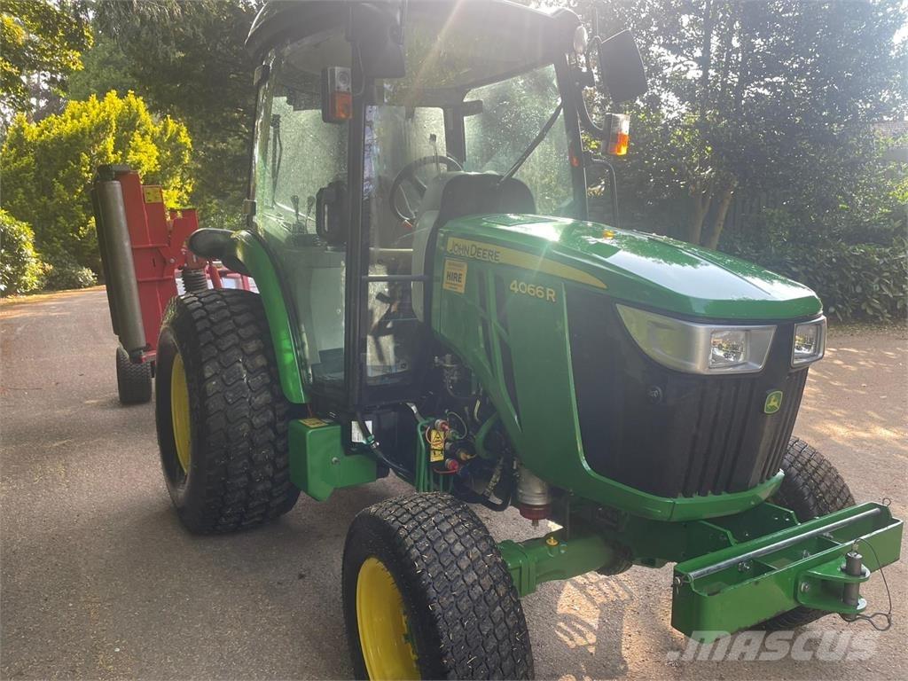 John Deere 4066R 소형 트랙터