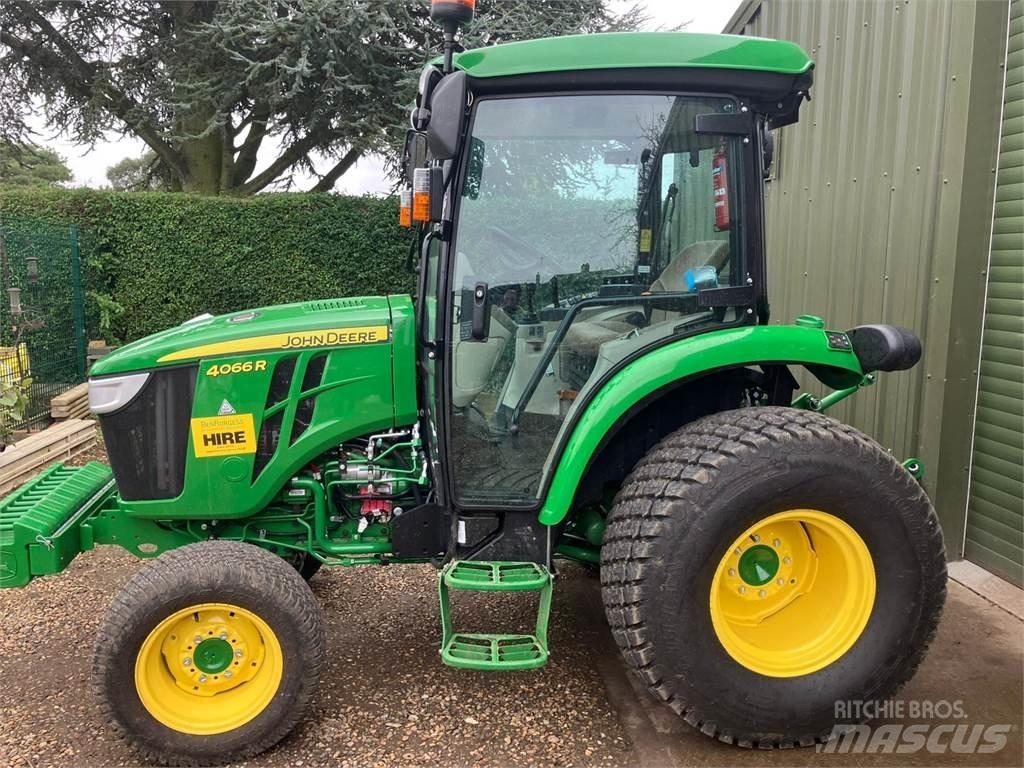 John Deere 4066R 소형 트랙터