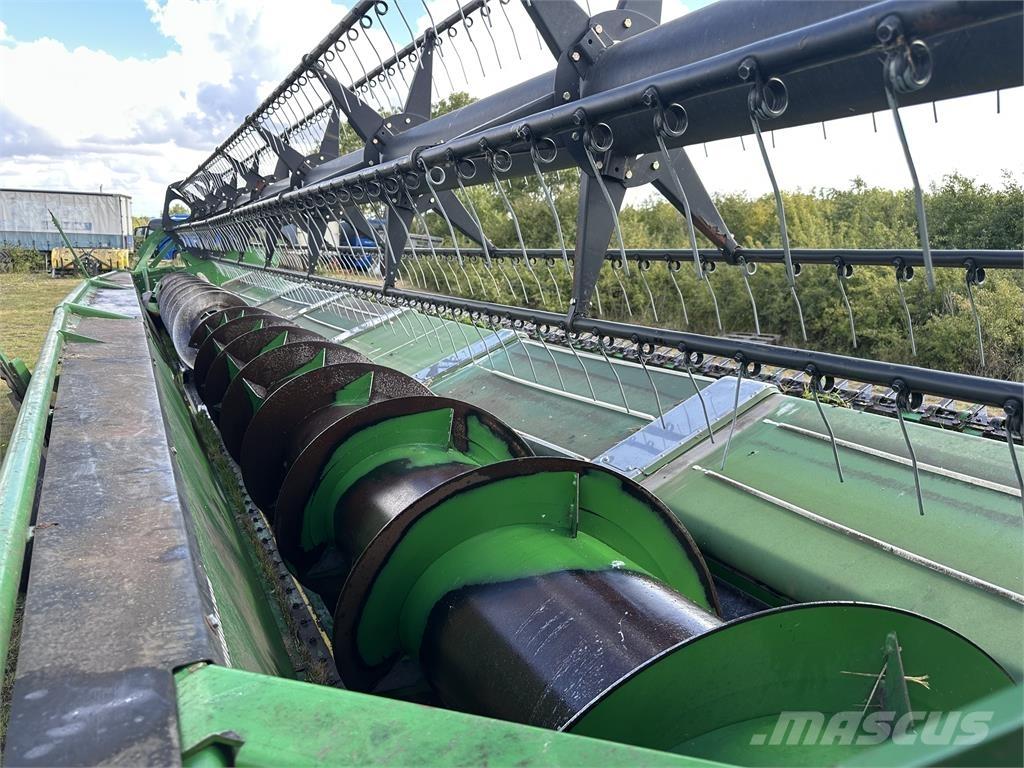 John Deere 635PF 콤바인 수확기