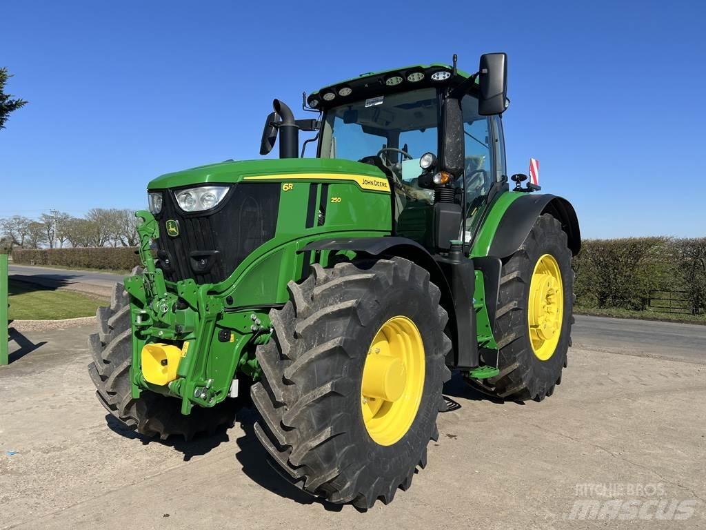John Deere 6R250 트랙터