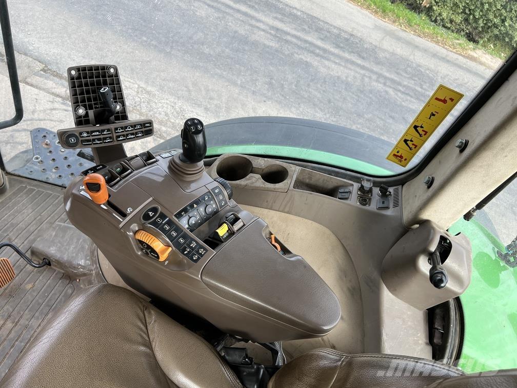 John Deere 7230R 트랙터