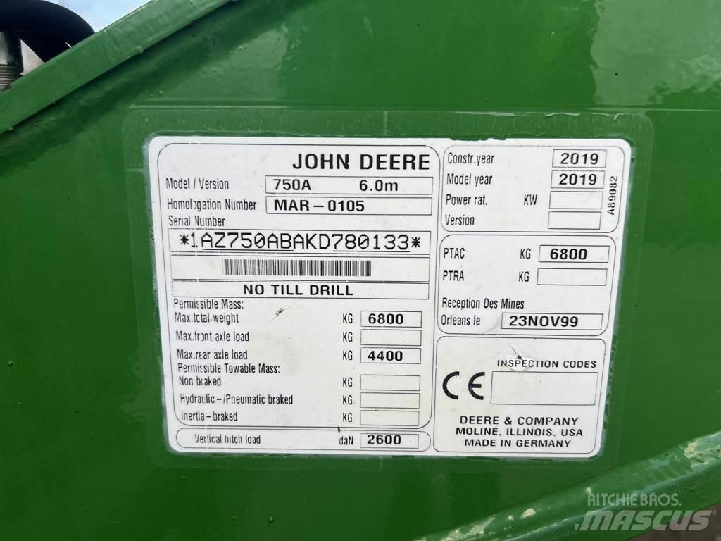 John Deere 750A 드릴