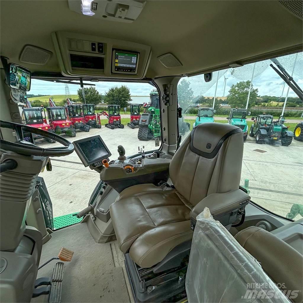 John Deere 8R410 트랙터