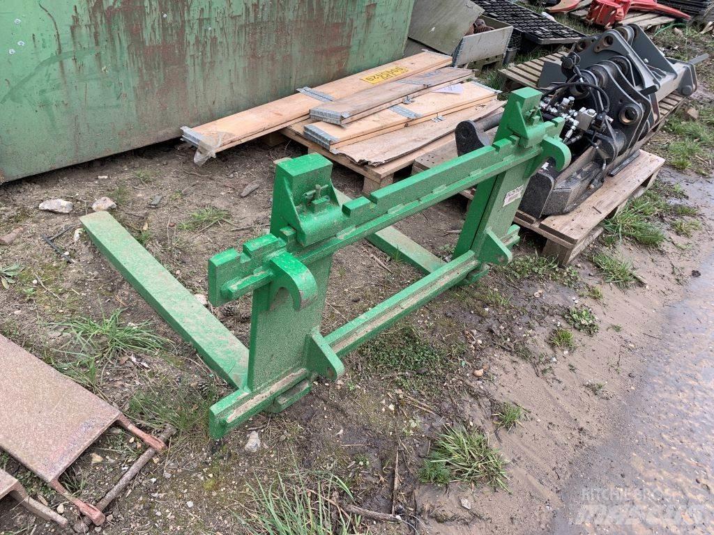 John Deere PALLET 기타 어태치먼트 및 부속품