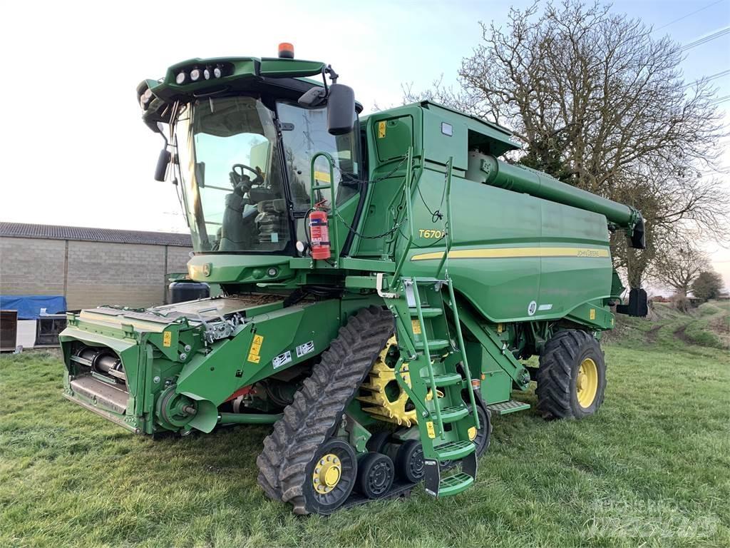 John Deere T670 콤바인 수확기