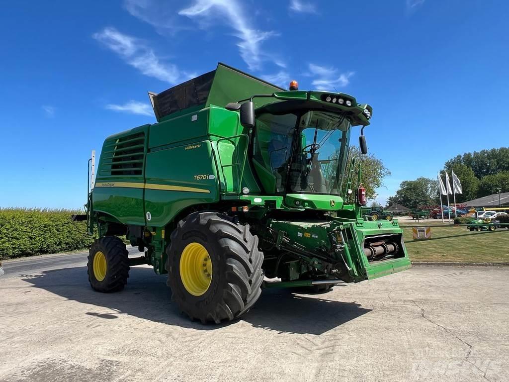 John Deere T670HM 콤바인 수확기