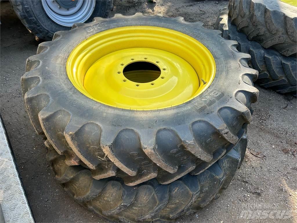 John Deere TYRES 농기계 - 기타