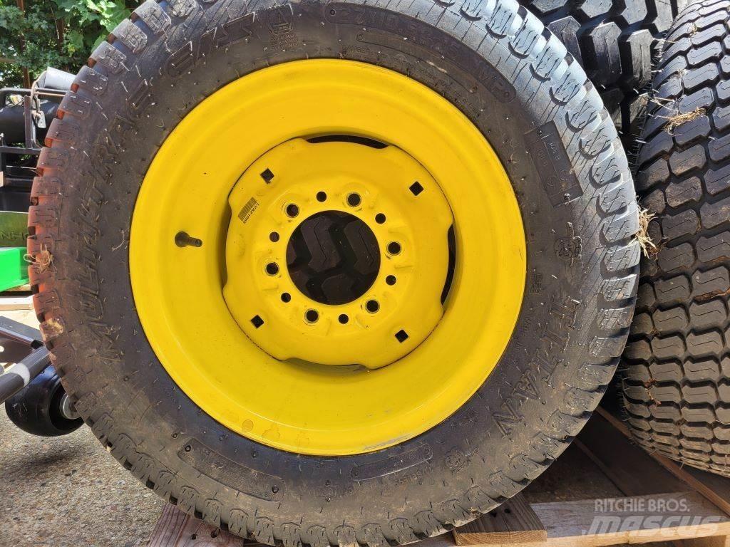 John Deere WHEELS 소형 트랙터