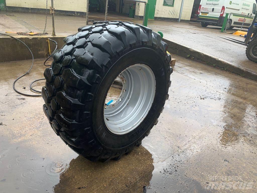Kramer 500/70R24 타이어, 휠 및 림