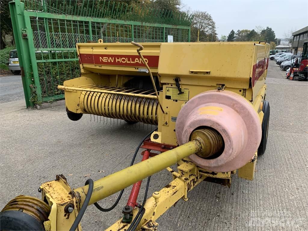 New Holland 945 원형 곤포기