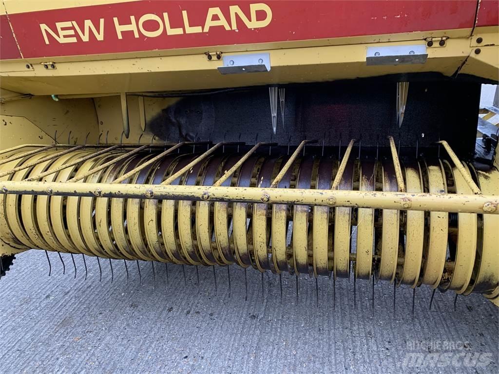 New Holland 945 원형 곤포기